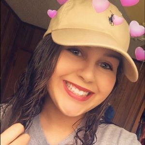 Meet your Posher, Ashley